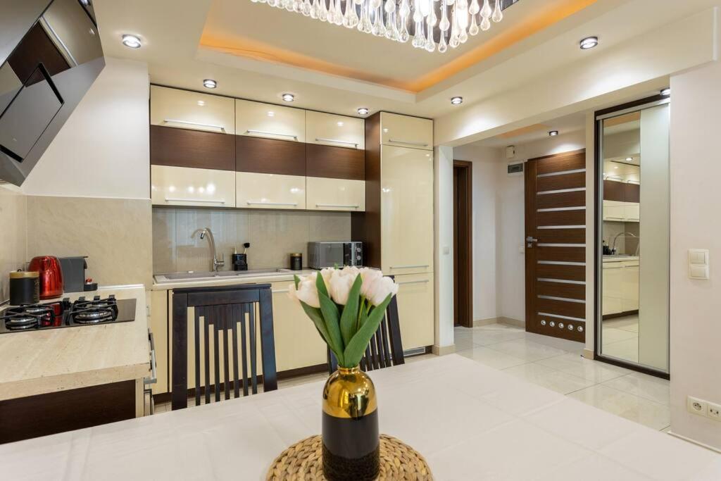 Close-urban Chic - One Bedroom -luxury - Grzybowska 5 * Warszawa